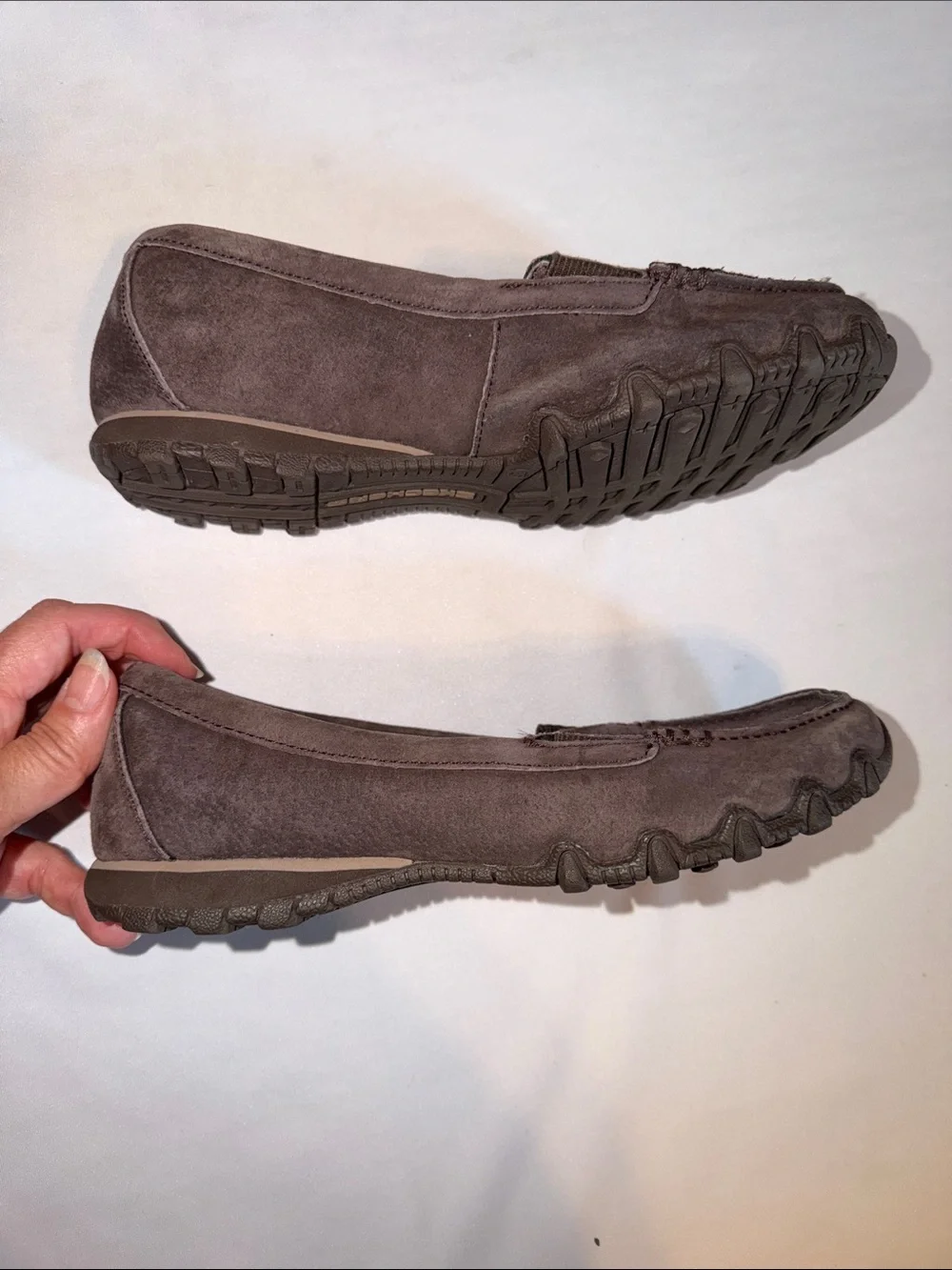 Skechers Relaxed Fit Memory Foam Loafer Brown Suede Shoes Women’s Size 6.5